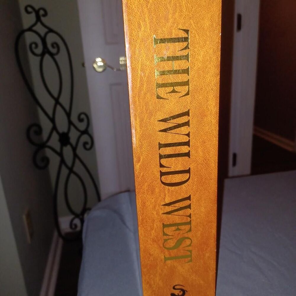 Unbranded multi Books - Picture 4 of 8